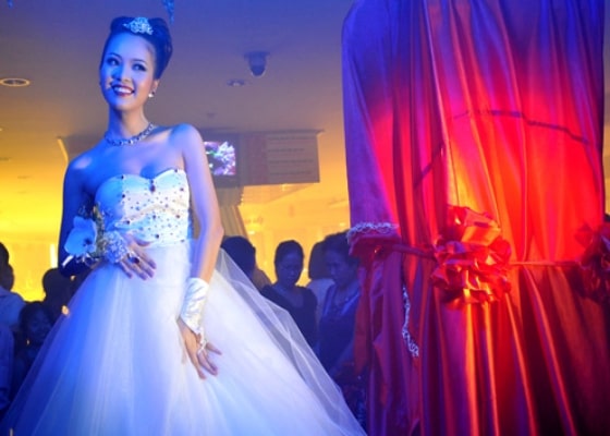 Bach Ngoc Xiem Y Wedding Dress min