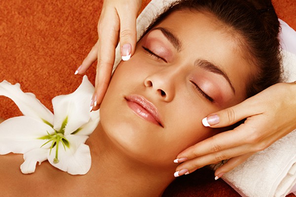 Resurgence Renewal Facial 600x400