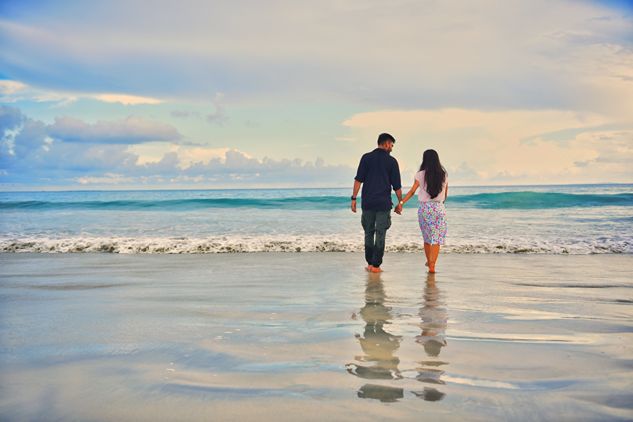 Sea_Waves_Men_Couples_in_love_Water_Beach_Two_566256_1280x854.jpg