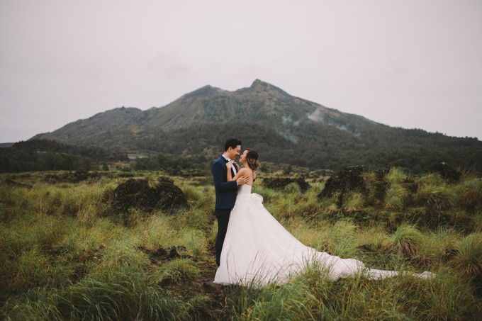 an otherworldly pre wedding photo shoot in kintamani bali 1