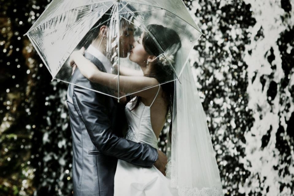 pre wedding singapore raining