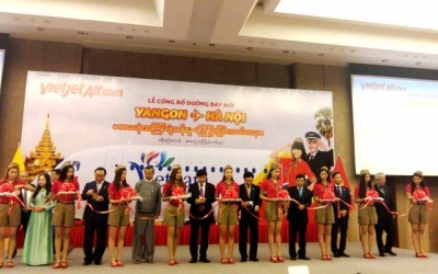 ဟန္းနီးမြန္းခရီးသြားမည့္သူမ်ားအတြက္ Vietjet ေလေၾကာင္းမွ ရန္ကုန္ - ဟႏြဳိင္း ခရီးစဥ္ စတင္ပ်ံသန္းေျပးဆြဲ